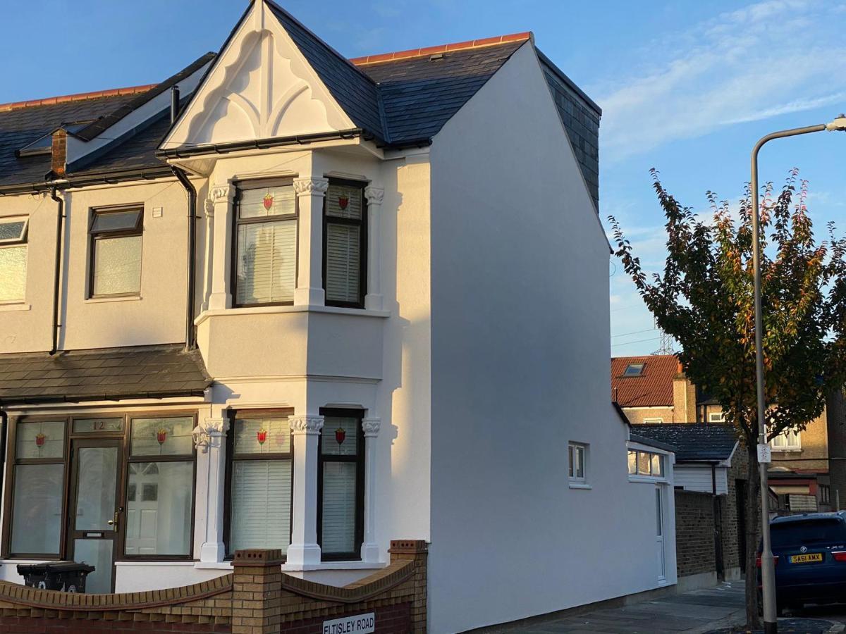Beautiful All Room En-Suite 4 Bedrooms House , Free Parking, Wifi, Corporate, Contractors, Family Relocation, Contact Us For Long Term Rate 伊尔福德 外观 照片